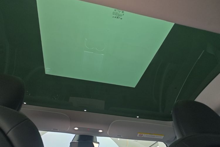 Tesla Model 3 2024 car image #18