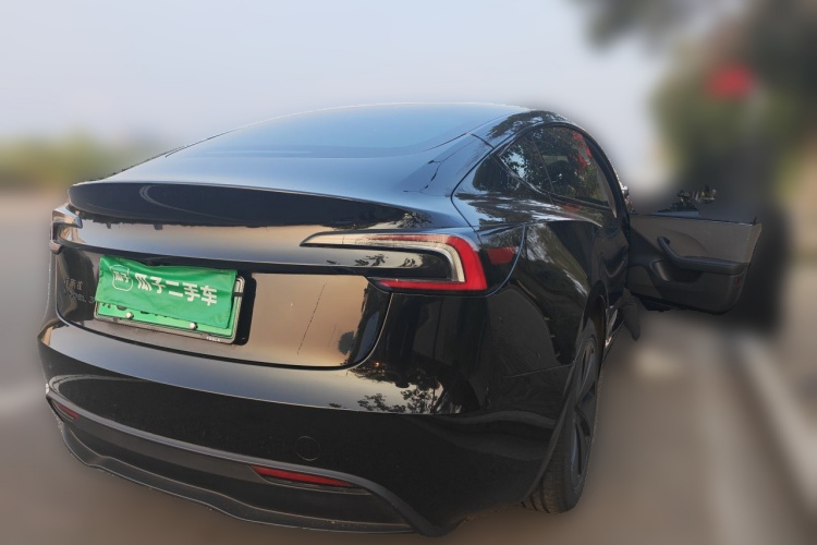 Tesla Model 3 2026 #5 Tesla Model 3 2026 صورة سيارة #5