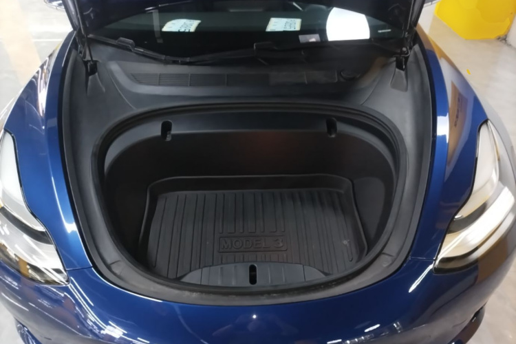 Tesla Model 3 2020 car image #20