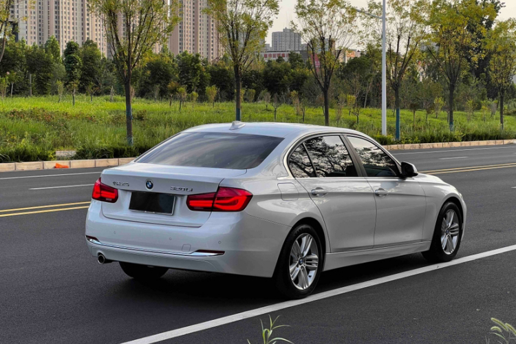 BMW 3 Series 2015 #8 BMW 3 Series 2015 immagine di auto #8