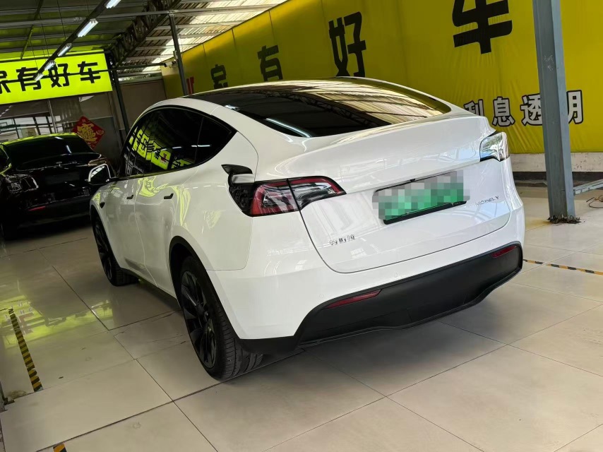 Tesla Model Y 2021 #4 Tesla Model Y 2021 immagine di auto #4