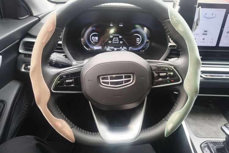 GEELY Emgrand 2024 car image #15