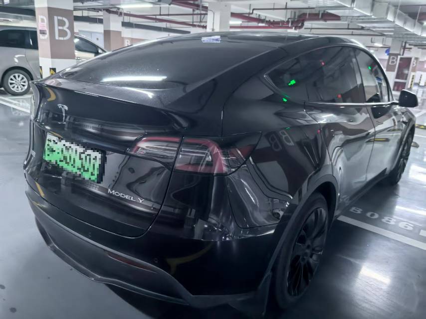 Tesla Model Y 2022 #3 Tesla Model Y 2022 car image #3