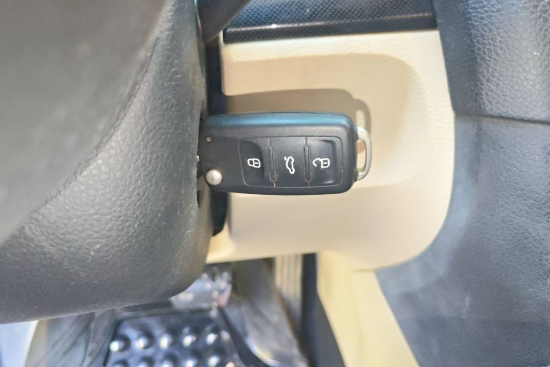 Volkswagen Golf 2014 car image #28
