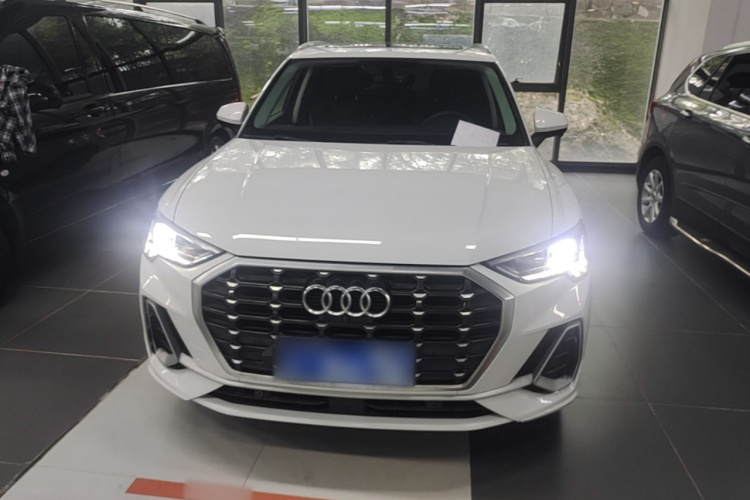 Audi Q3 2020 #3 Audi Q3 2020 car image #3