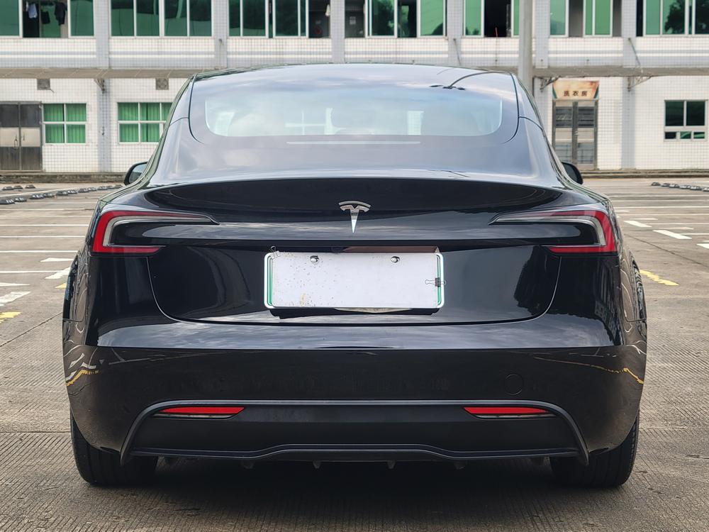 Tesla Model 3 2024 car image #6
