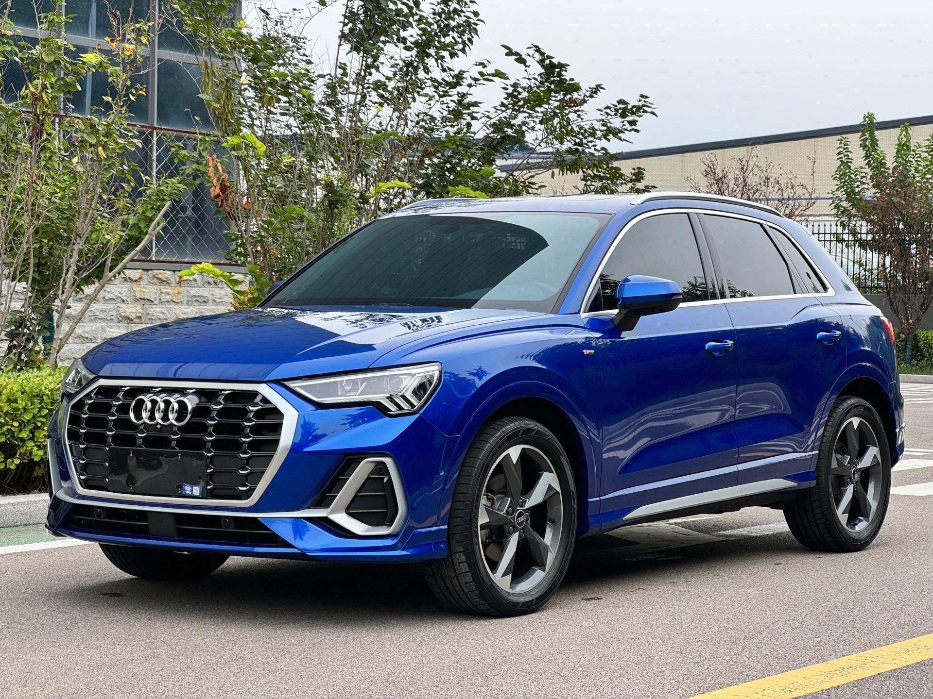 Audi Q3 2023 Audi Q3 2023 car image