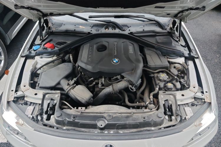 BMW 3 Series 2019 #22 BMW 3 Series 2019 car image #22