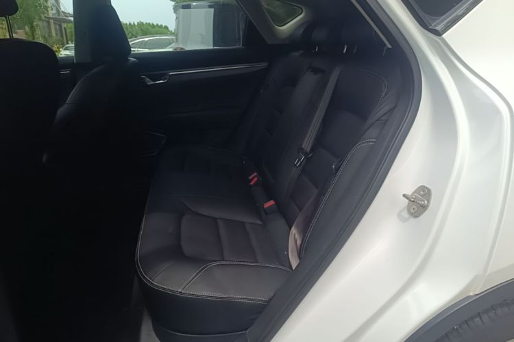 GEELY Emgrand GS 2016 car image #13