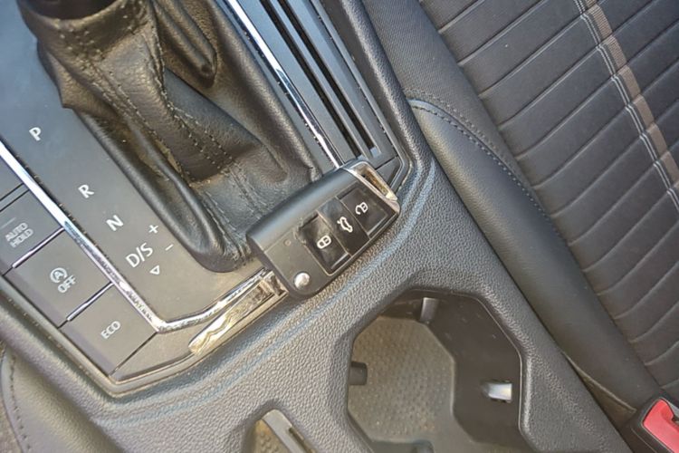 Volkswagen Lavida 2019 #9 Volkswagen Lavida 2019 car image #9