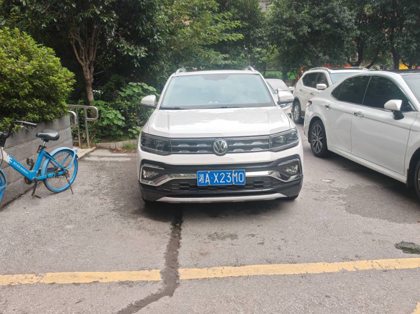 Volkswagen T-Cross 2019 immagine di auto #2