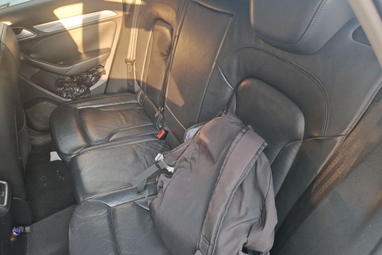 Audi Q3 2015 #19 Audi Q3 2015 car image #19