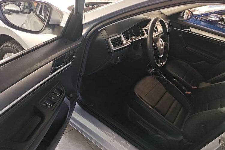 Volkswagen Bora 2018 #16 Volkswagen Bora 2018 صورة سيارة #16