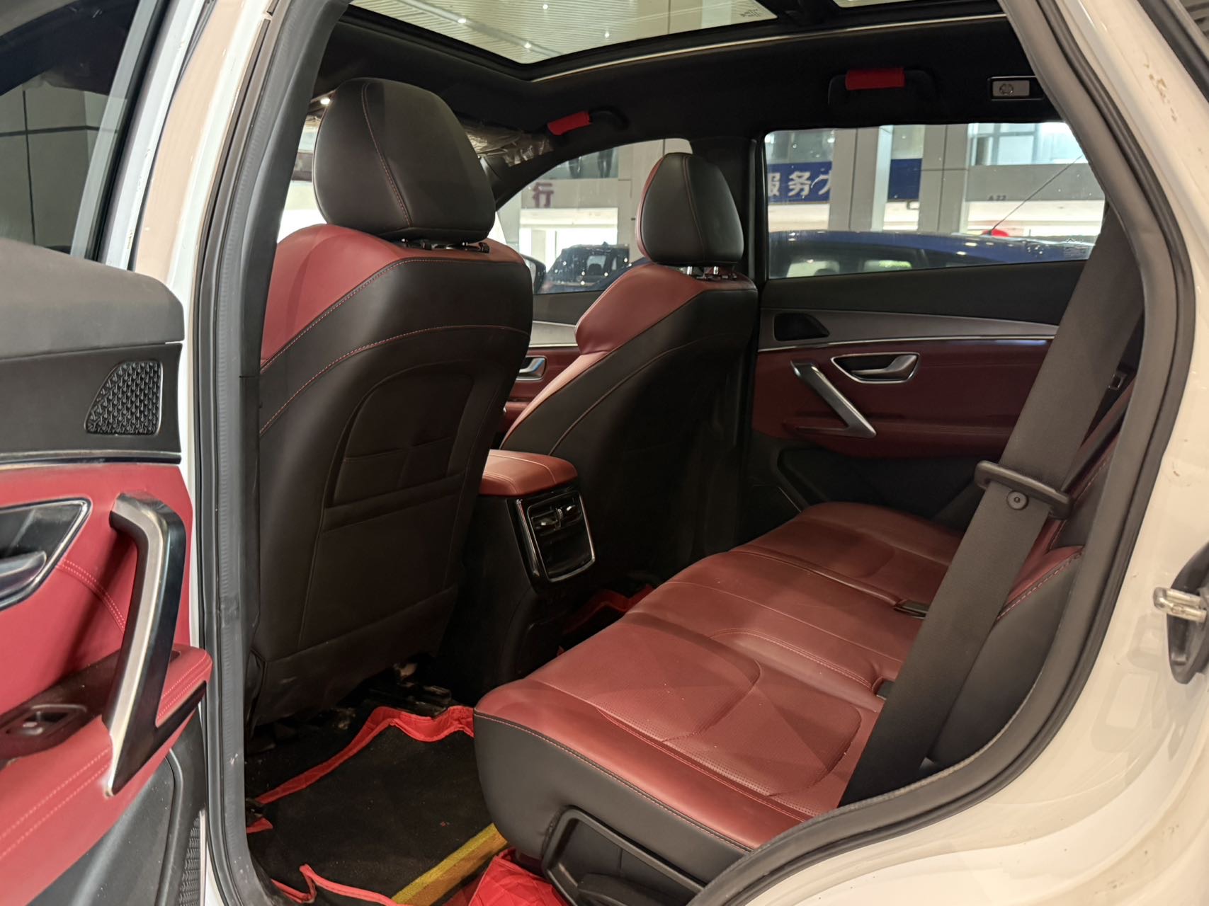 Jetour X70 PLUS 2023 car image #6