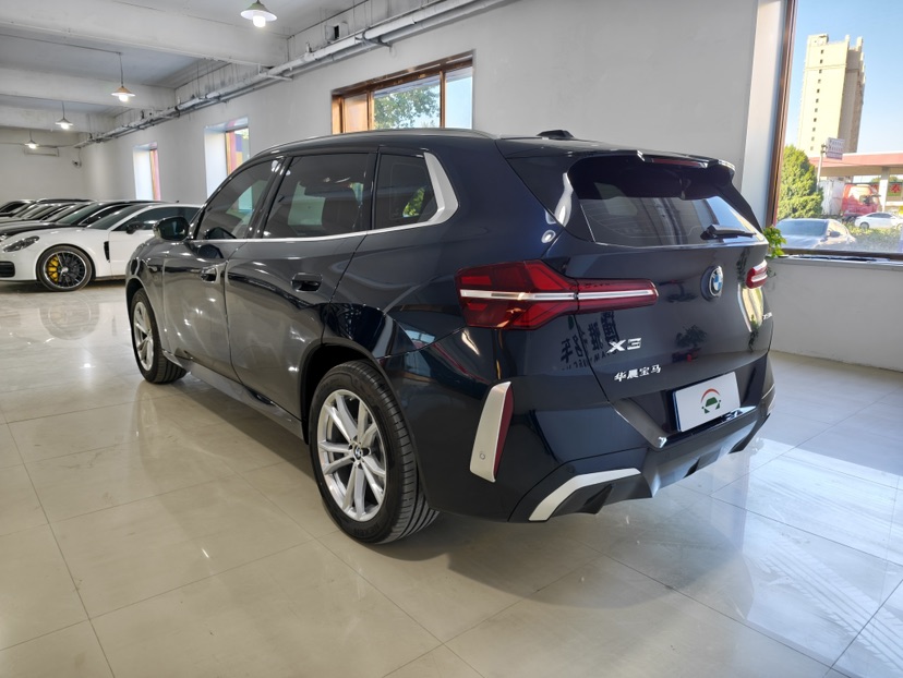 2025 immagine di auto #4