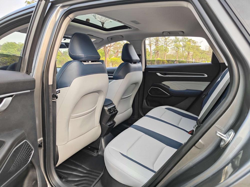 GEELY Emgrand 2022 #26 GEELY Emgrand 2022 car image #26