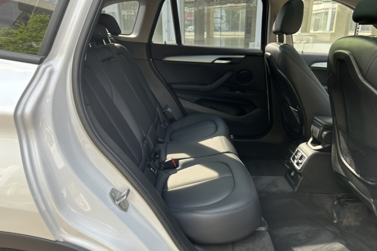 BMW X1 2017 immagine di auto #27