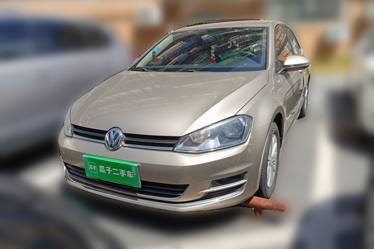 Volkswagen Golf 2016 car image #2