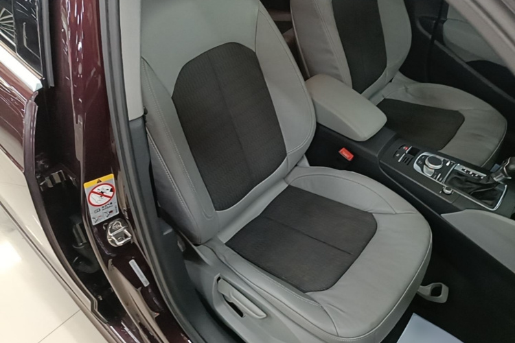 Audi A3 2017 immagine di auto #24