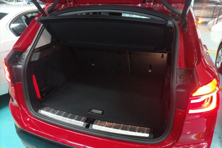 BMW X1 2018 imagen de coche #19