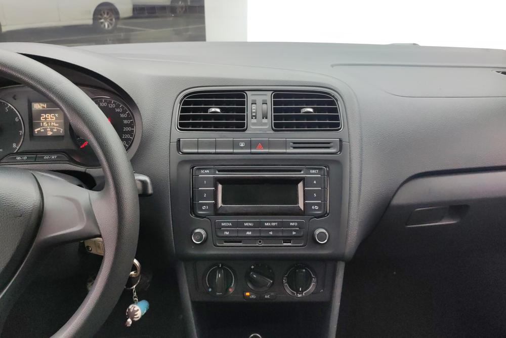 Volkswagen Polo 2016 #12 Volkswagen Polo 2016 car image #12