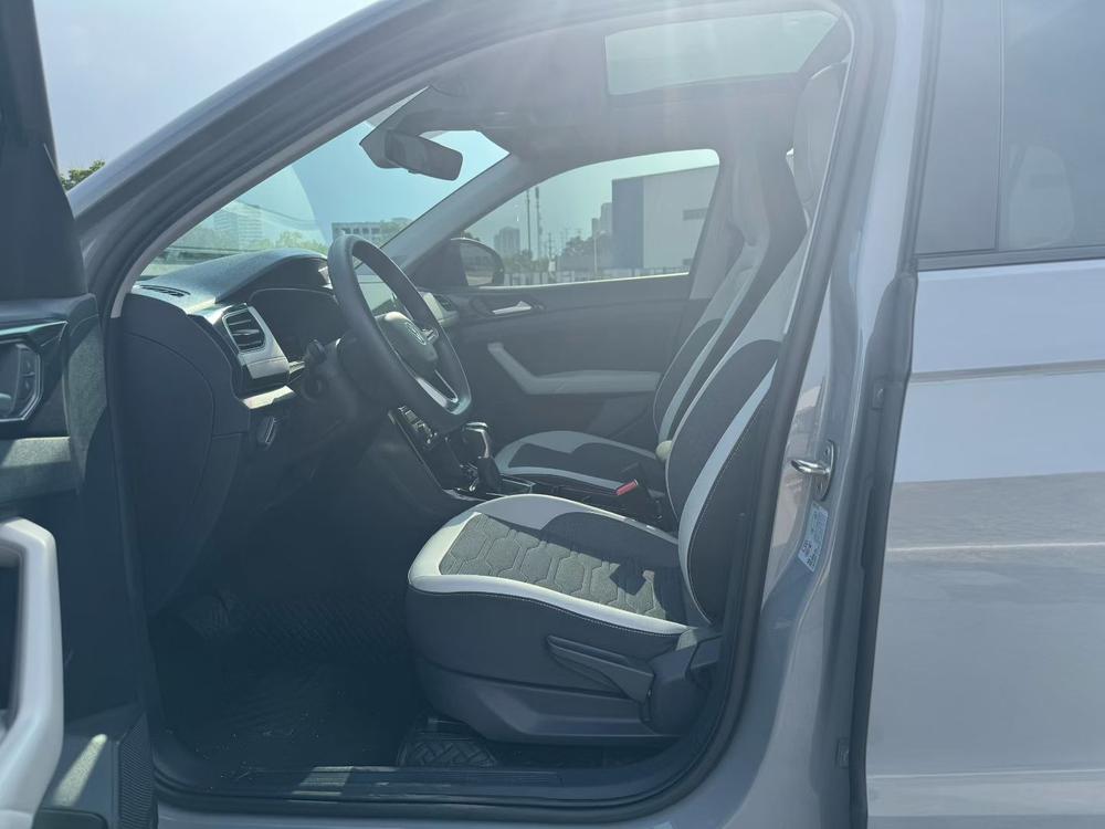 Volkswagen Tharu 2025 car image #8