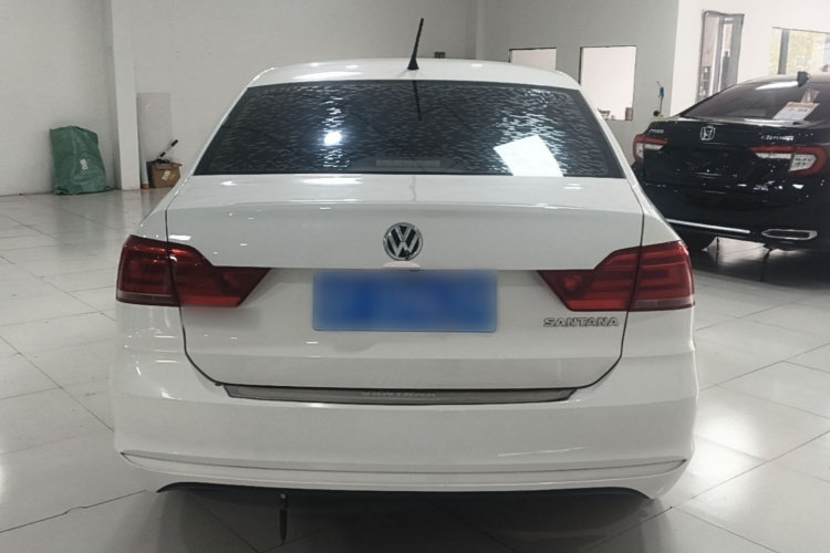 Volkswagen Santana 2020 imagen de coche #6