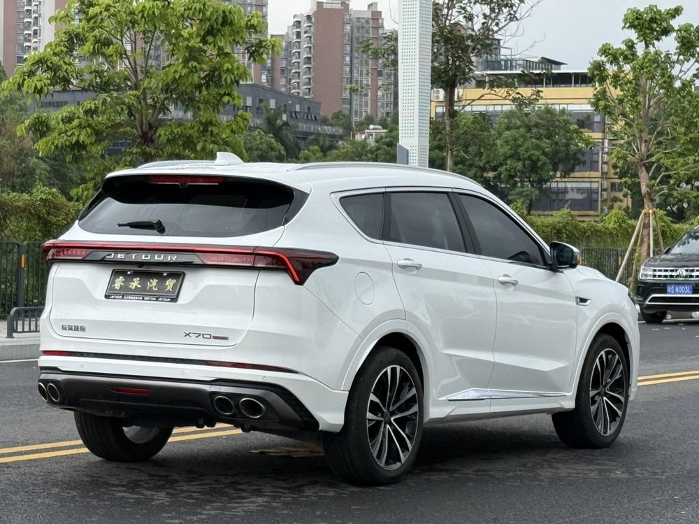Jetour X70 PLUS 2022 #7 Jetour X70 PLUS 2022 car image #7