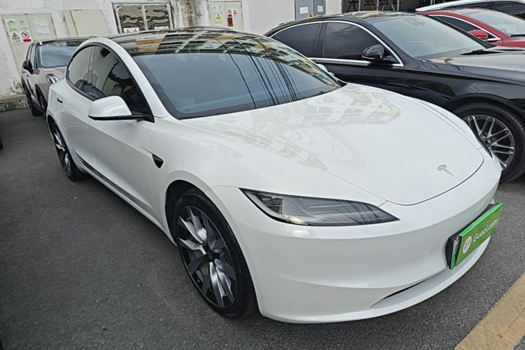 Tesla Model 3 2025 #4 Tesla Model 3 2025 car image #4