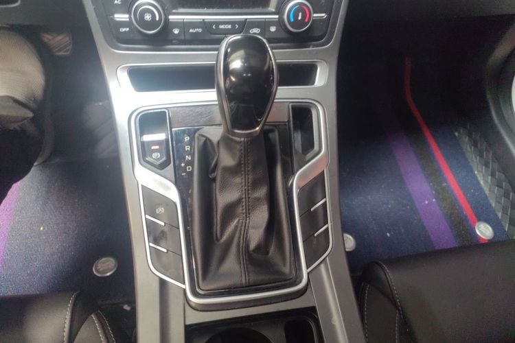 GEELY Emgrand 2020 car image #14