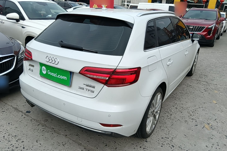 Audi A3 2018 car image #7