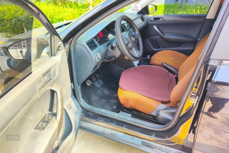 Volkswagen Santana 2015 car image #18