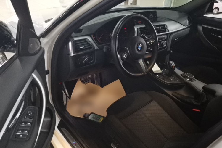 BMW 3 Series 2018 #16 BMW 3 Series 2018 car image #16