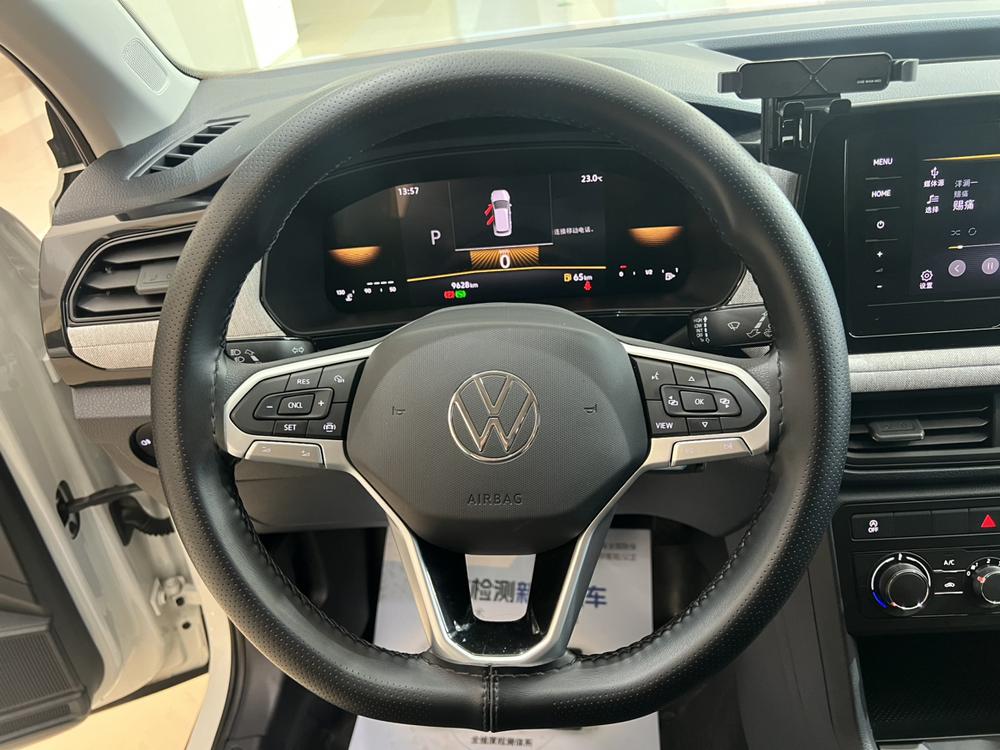 Volkswagen Tharu 2025 car image #16
