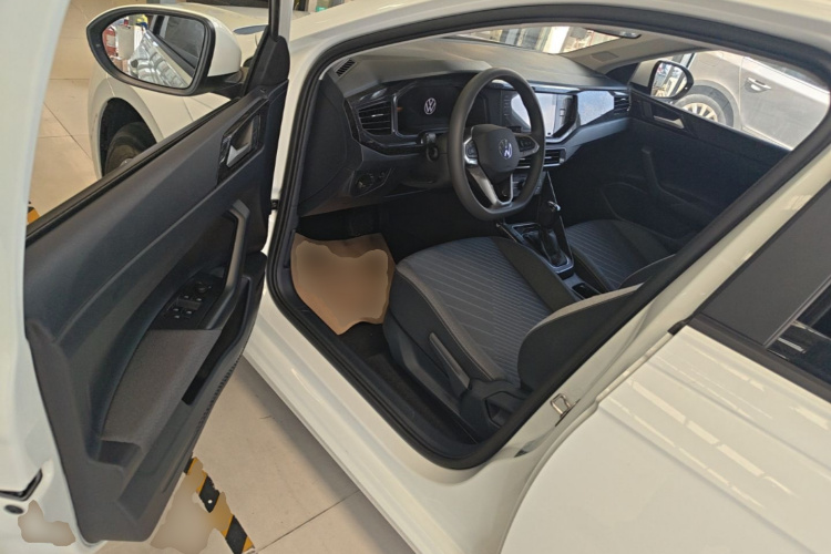 Volkswagen Lavida 2025 car image #16