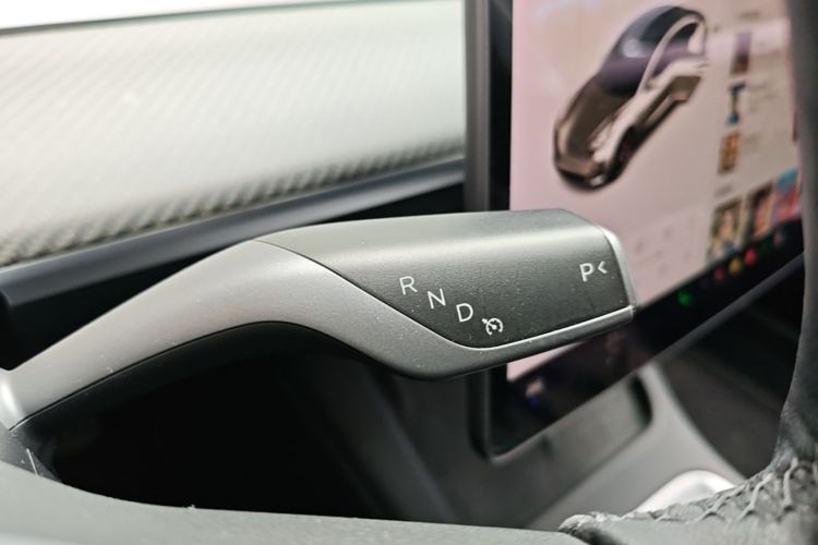 Tesla Model 3 2021 car image #14