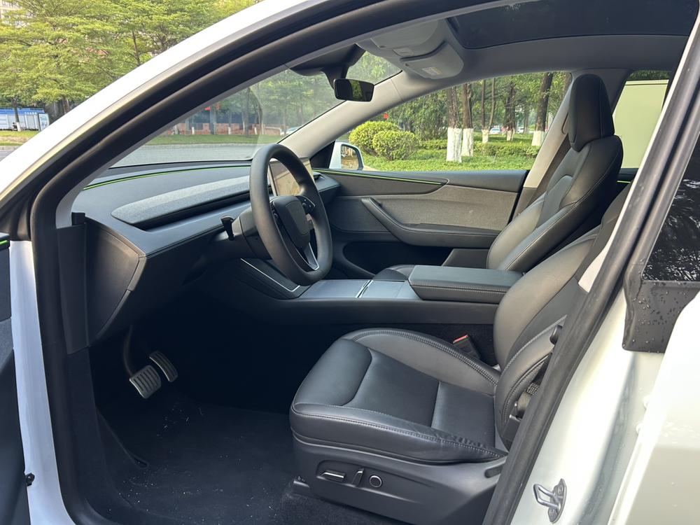 Tesla Model Y 2025 #8 Tesla Model Y 2025 immagine di auto #8
