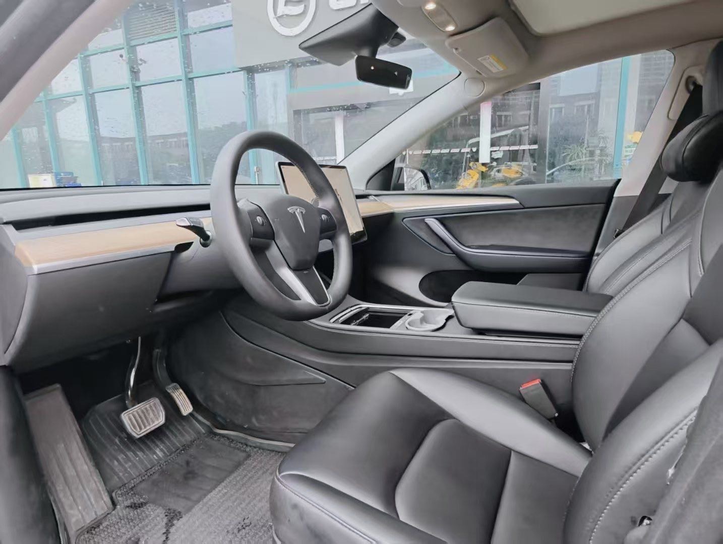 Tesla Model Y 2022 #6 Tesla Model Y 2022 car image #6