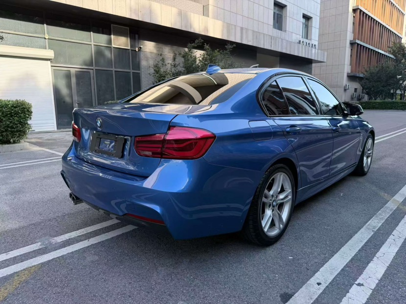 BMW 3 Series 2019 #2 BMW 3 Series 2019 car image #2