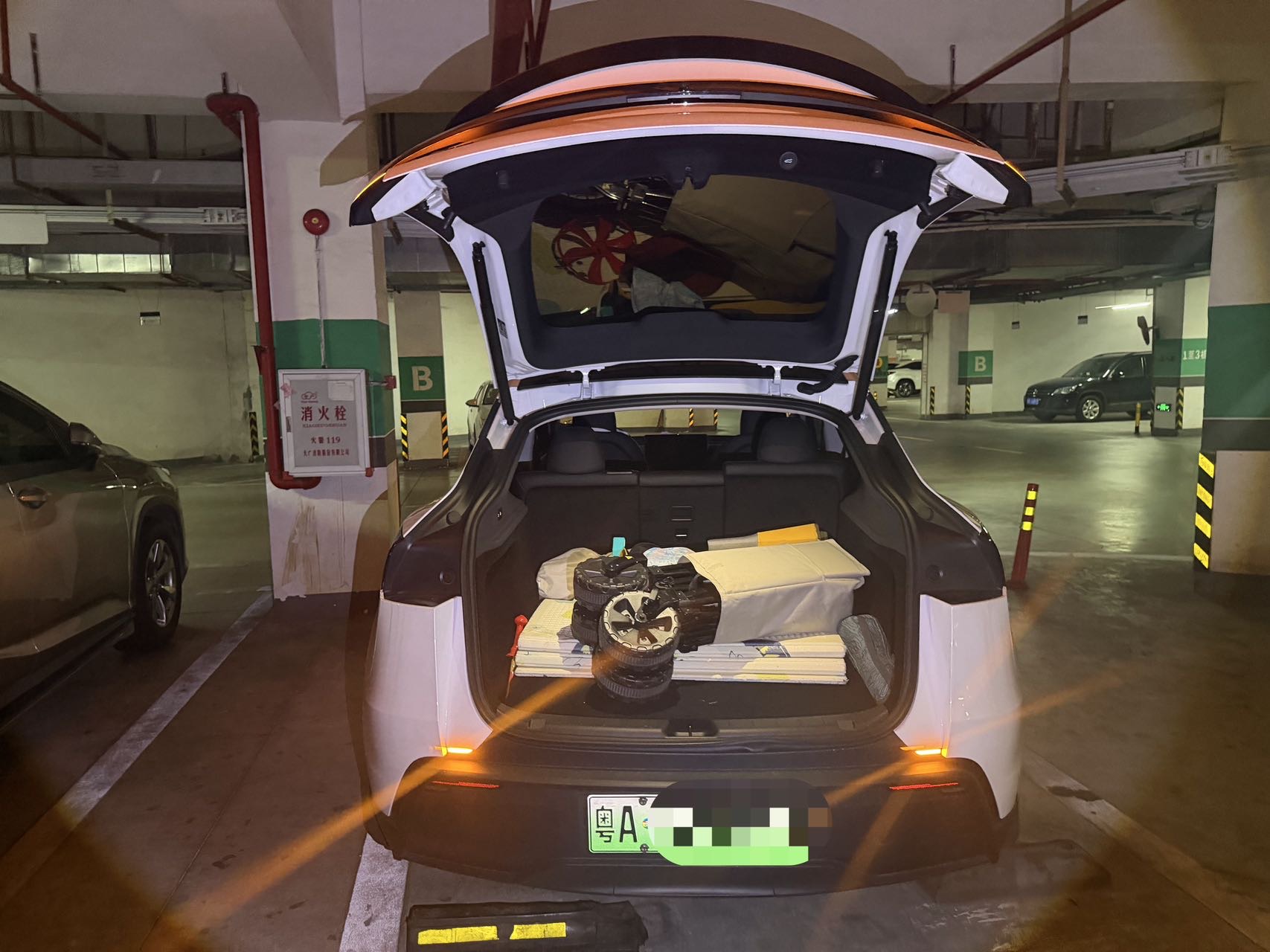 Tesla Model Y 2025 car image #7