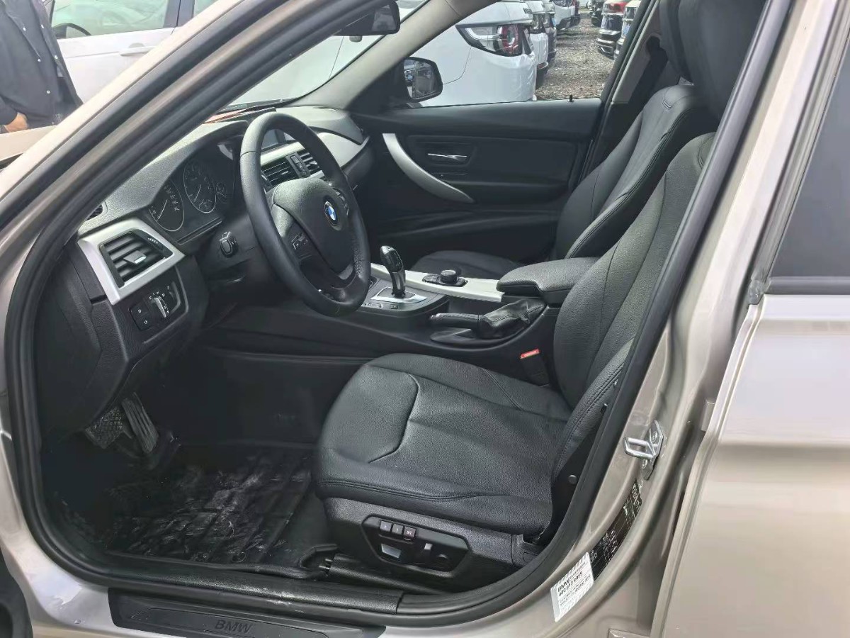 BMW 3 Series 2015 #3 BMW 3 Series 2015 car image #3