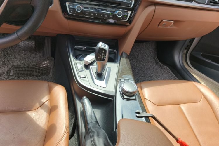 BMW 3 Series 2016 #14 BMW 3 Series 2016 car image #14