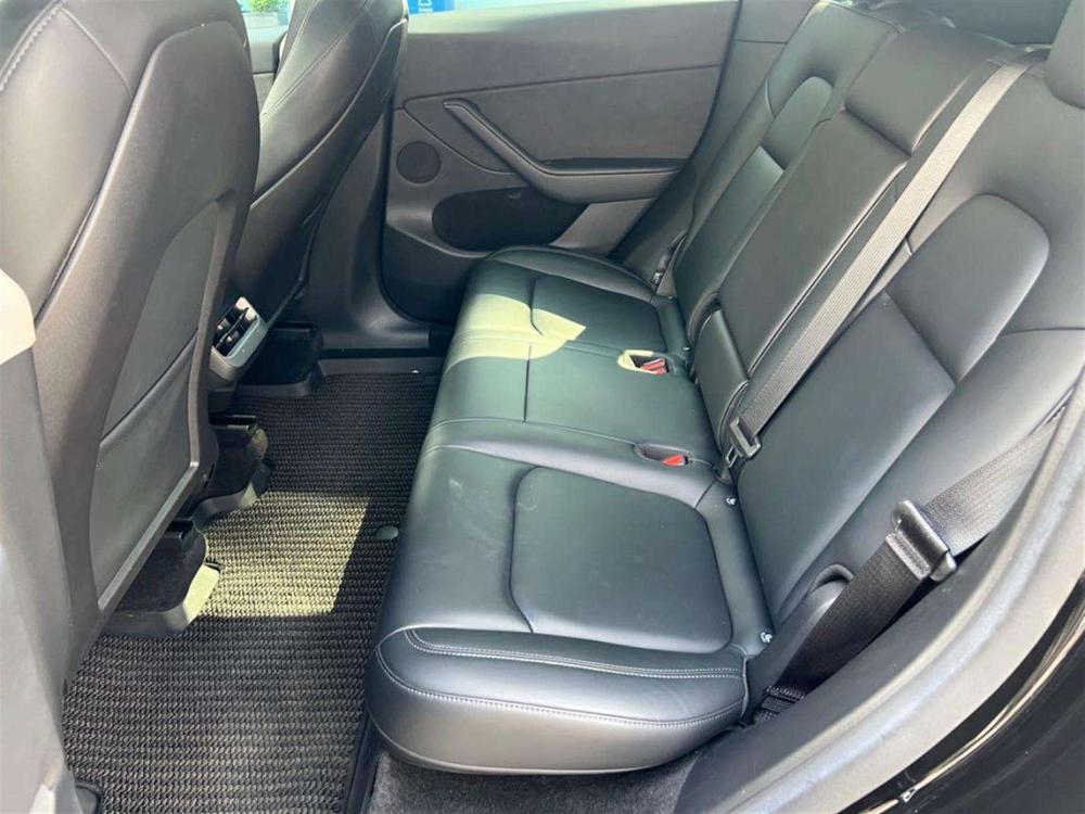 Tesla Model Y 2022 #14 Tesla Model Y 2022 car image #14