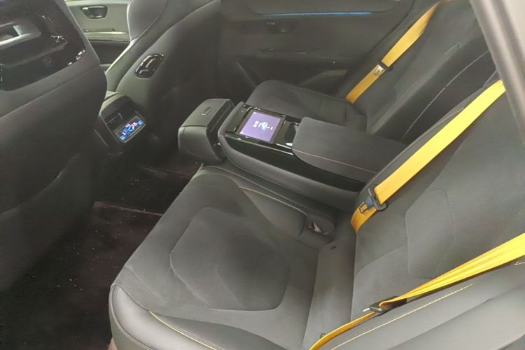 BYD Han 2024 car image #13