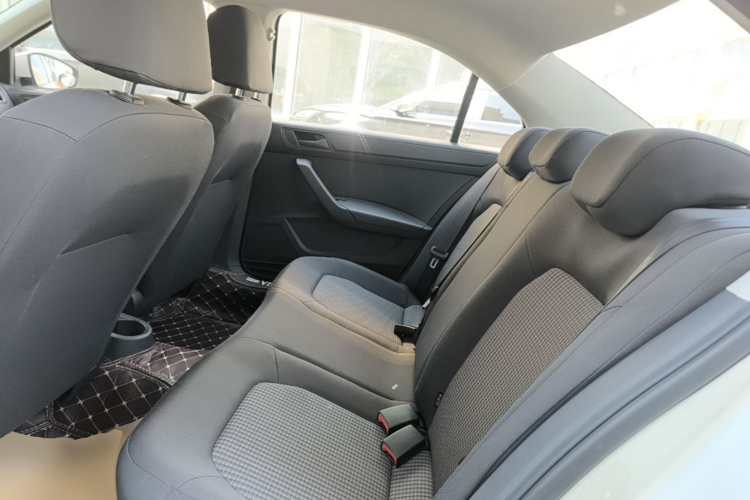 Volkswagen Santana 2020 car image #17