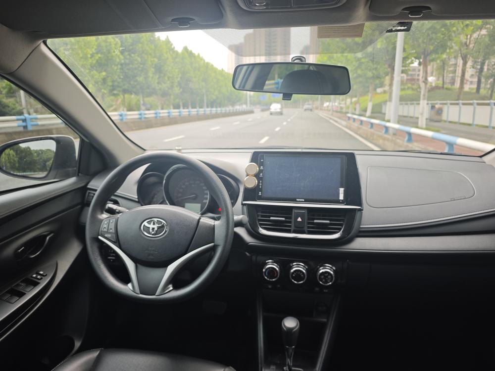 Toyota Vios 2021 imagen de coche #10