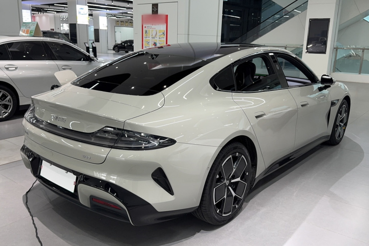 MI SU7 2024 image de voiture #5