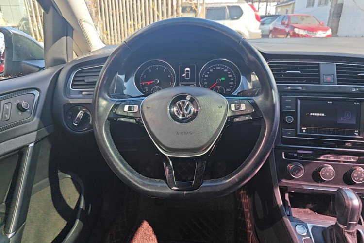 Volkswagen Golf 2018 image de voiture #15