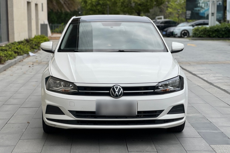 Volkswagen Polo 2021 car image #3