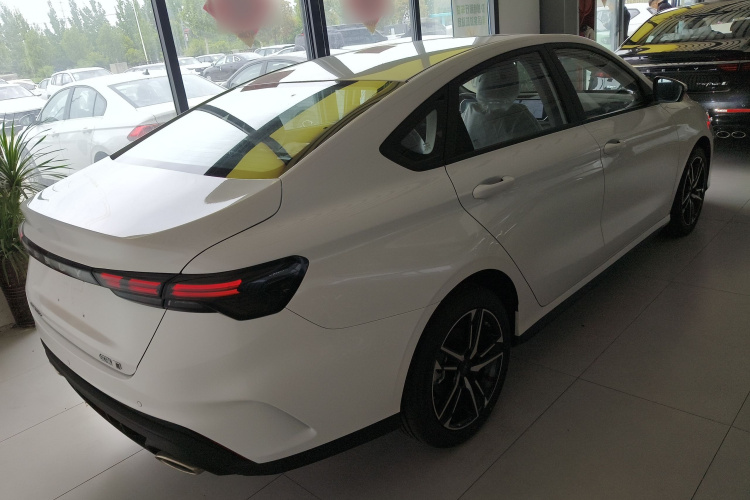 GEELY Binray 2026 #5 GEELY Binray 2026 car image #5
